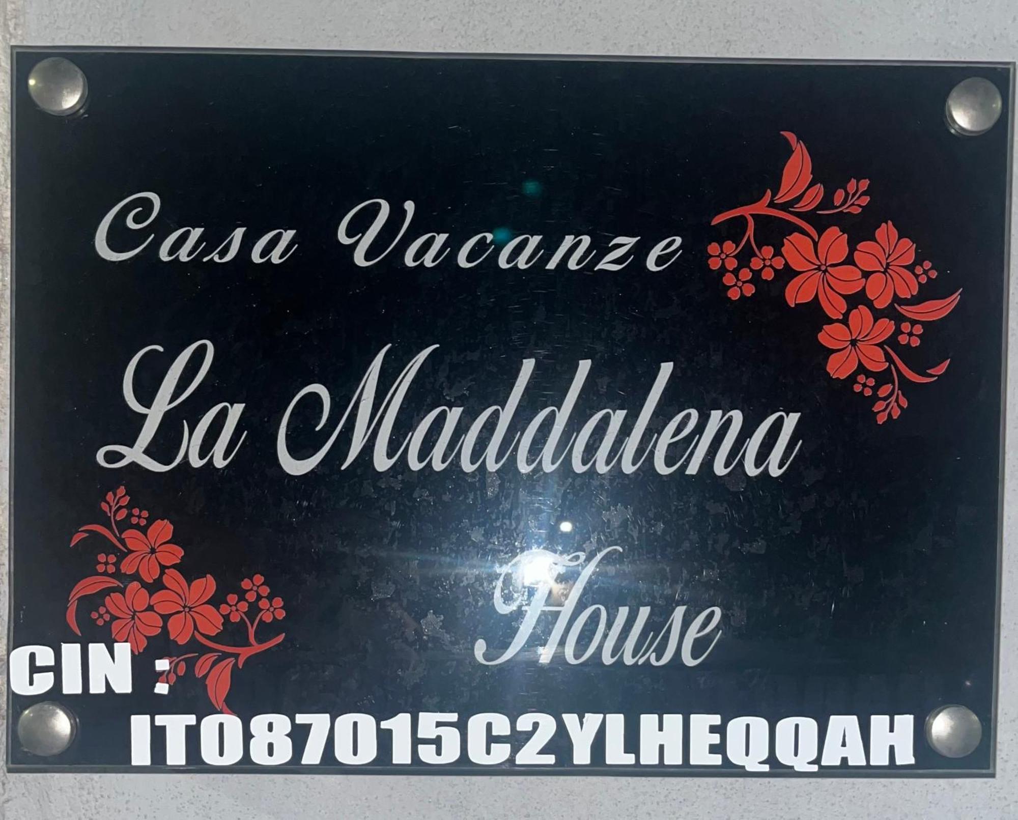 Apartamento La Maddalena House CTA Exterior foto